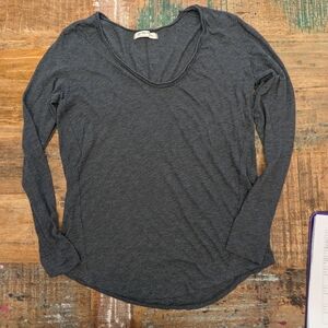We The Free It’s A Secret Tee Women’s M Long Sleeve Scoop Neck Dark Gray